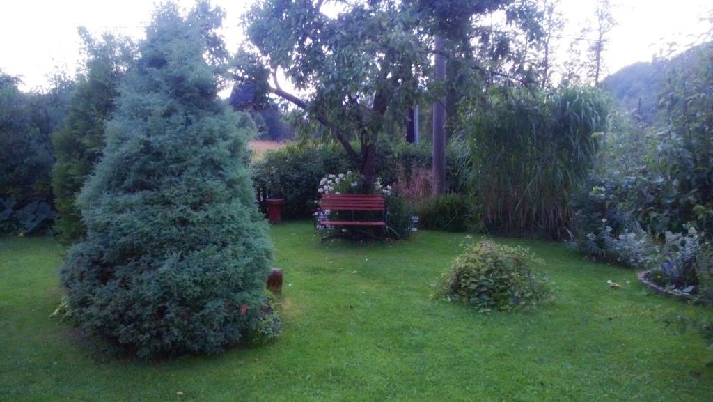 Pension Laura Хршибска Екстер'єр фото